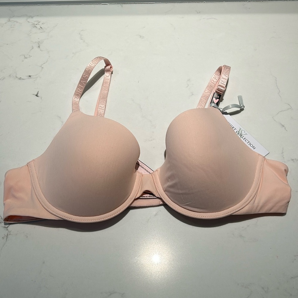 NWT Victoria’s Secret lightly lined demi tshirt bra size 36B